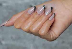 Summer manicure tips