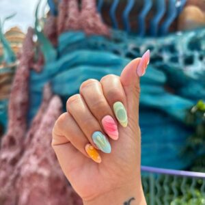Summer manicure tips